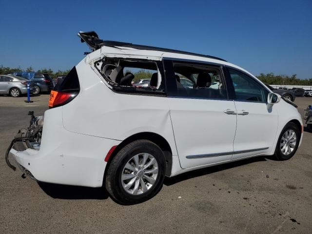 2017 CHRYSLER PACIFICA TOURING L 3