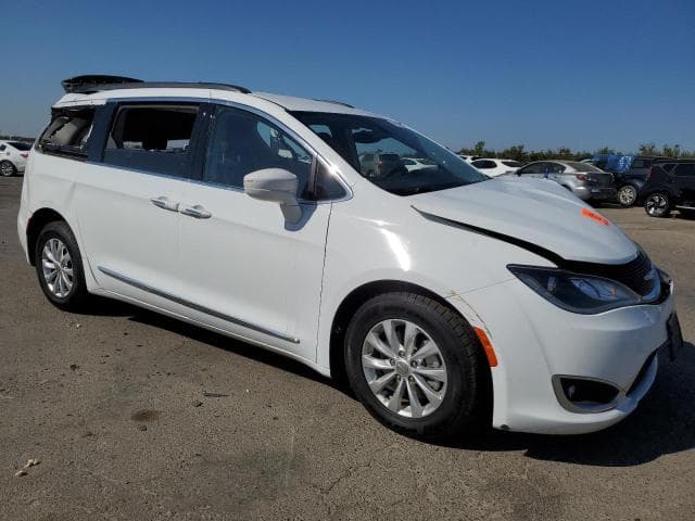 2017 CHRYSLER PACIFICA TOURING L 4