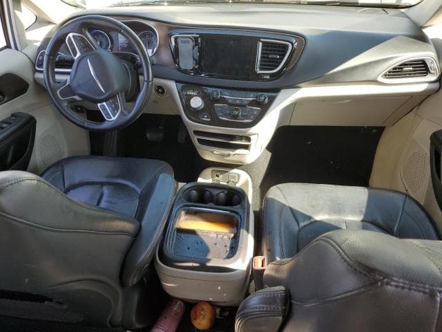 2017 CHRYSLER PACIFICA TOURING L 8