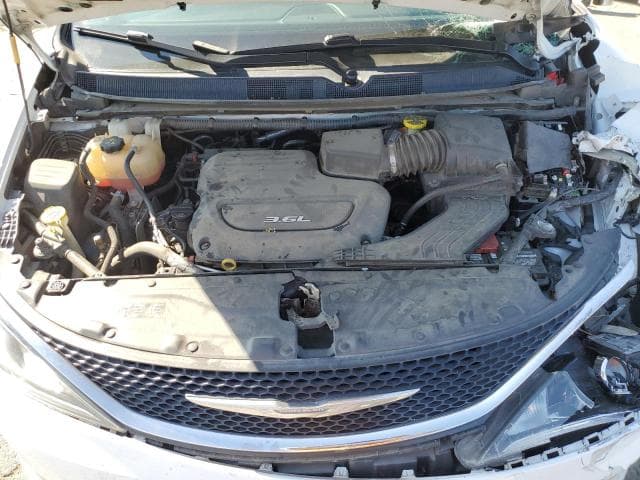 2017 CHRYSLER PACIFICA TOURING L 12