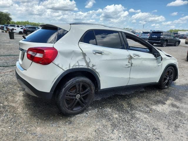 2018 MERCEDES-BENZ GLA 250 3