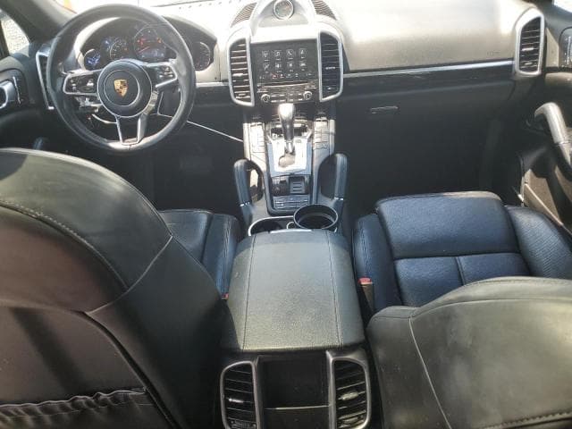 2017 PORSCHE CAYENNE 8