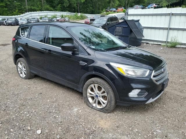 2017 FORD ESCAPE SE 4