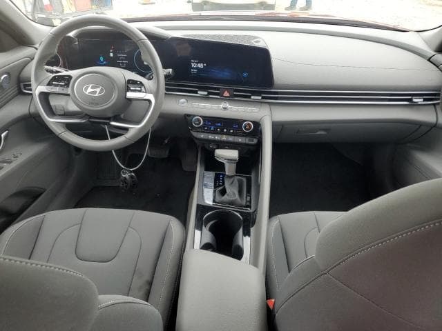 2024 HYUNDAI ELANTRA SEL 8