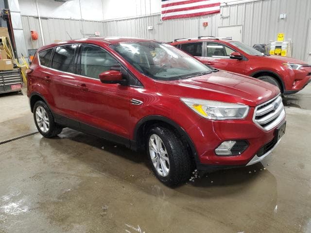 2017 FORD ESCAPE SE 4