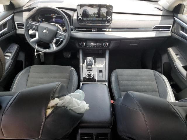 2023 MITSUBISHI OUTLANDER SE 8
