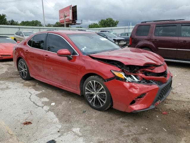 2020 TOYOTA CAMRY SE 4