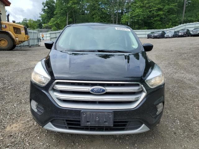 2017 FORD ESCAPE SE 5