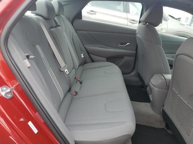 2024 HYUNDAI ELANTRA SEL 10