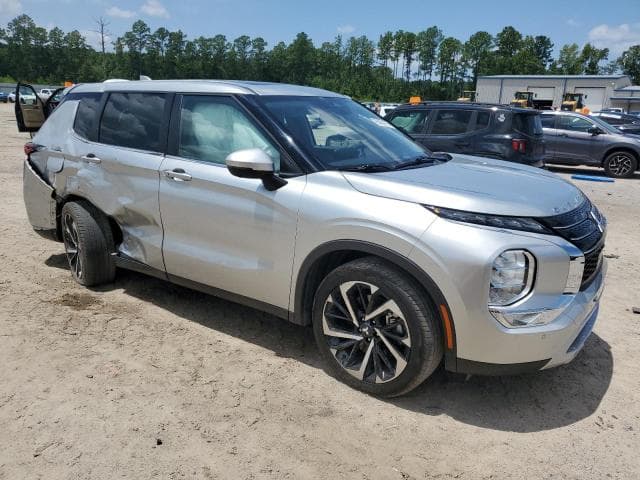 2023 MITSUBISHI OUTLANDER SE 4