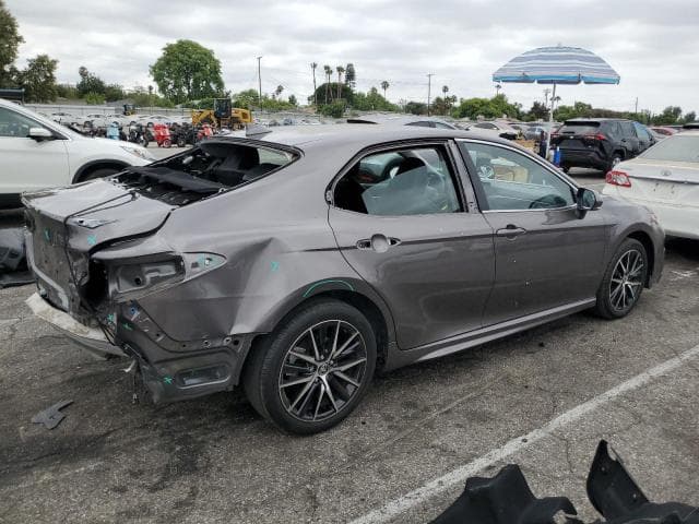 2024 TOYOTA CAMRY SE 3