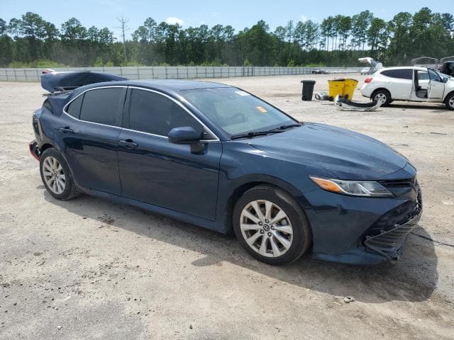 2019 TOYOTA CAMRY L 4