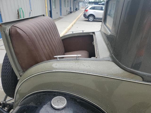 1930 FORD MODEL A 10