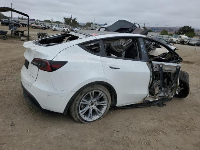2023 TESLA MODEL Y 3