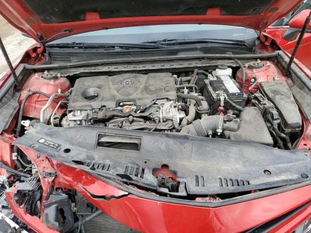 2020 TOYOTA CAMRY SE 11