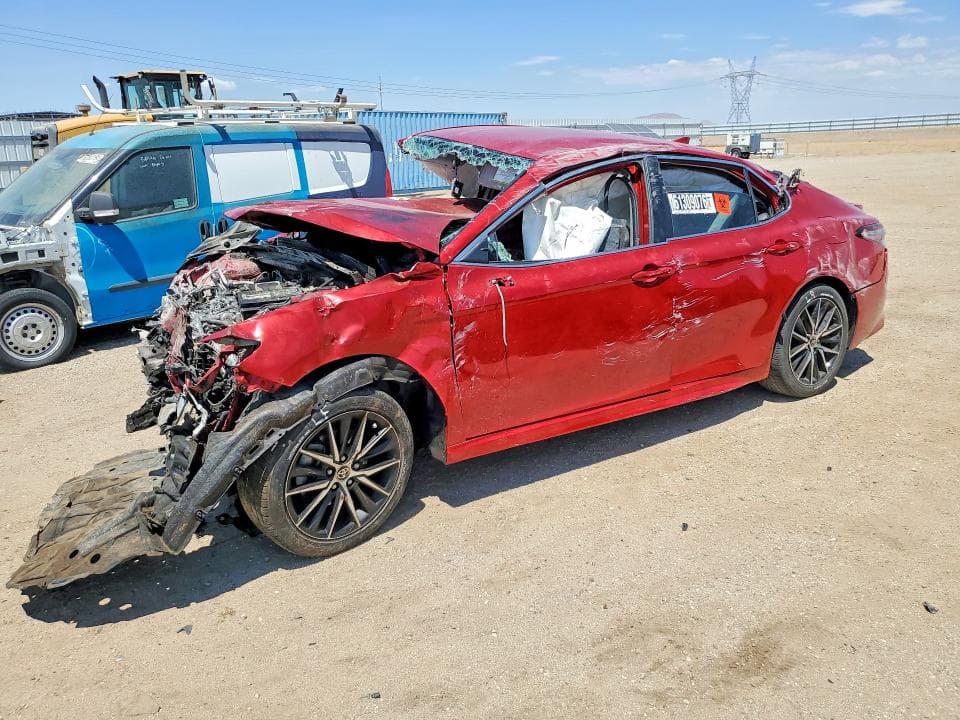 2022 TOYOTA CAMRY SE