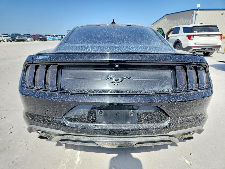 2022 FORD MUSTANG 6
