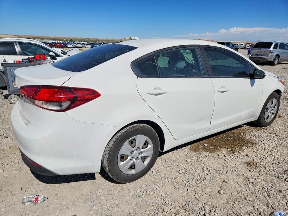 2017 KIA FORTE LX 3