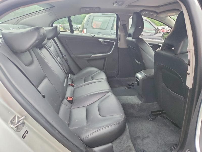 2018 VOLVO S60 INSCRIPTION 10
