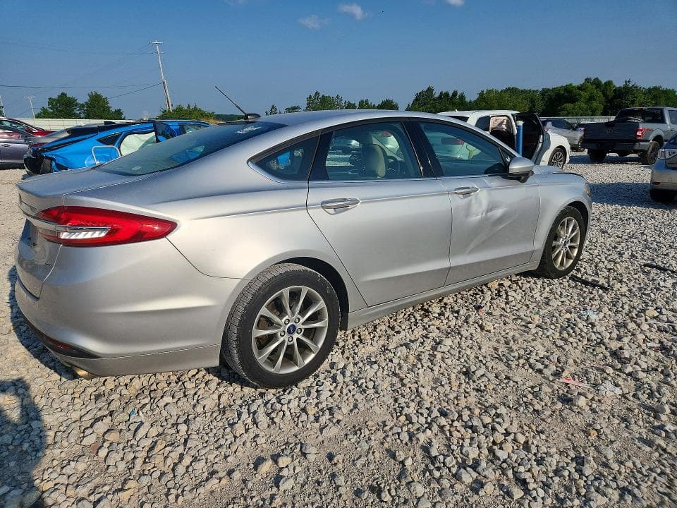2017 FORD FUSION SE 3