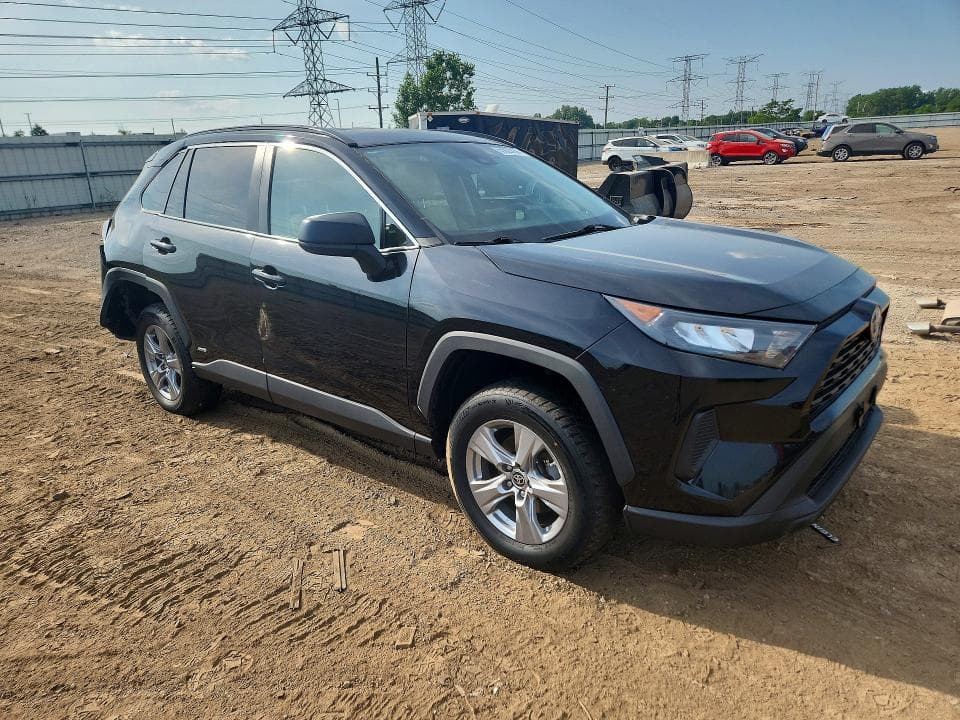 2022 TOYOTA RAV4 LE 4