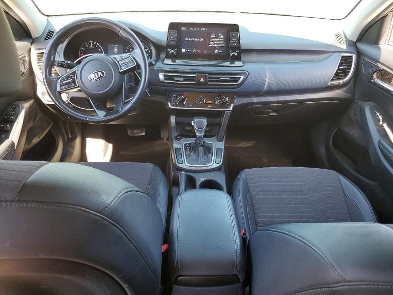 2021 KIA SELTOS S 8