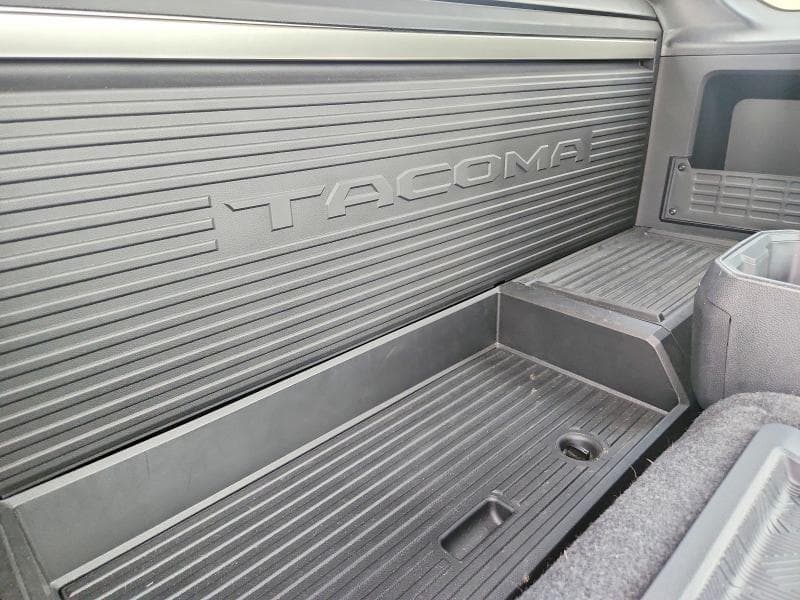 2025 TOYOTA TACOMA SR 10
