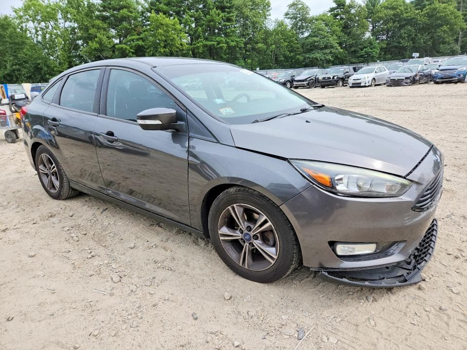 2017 FORD FOCUS SE 4
