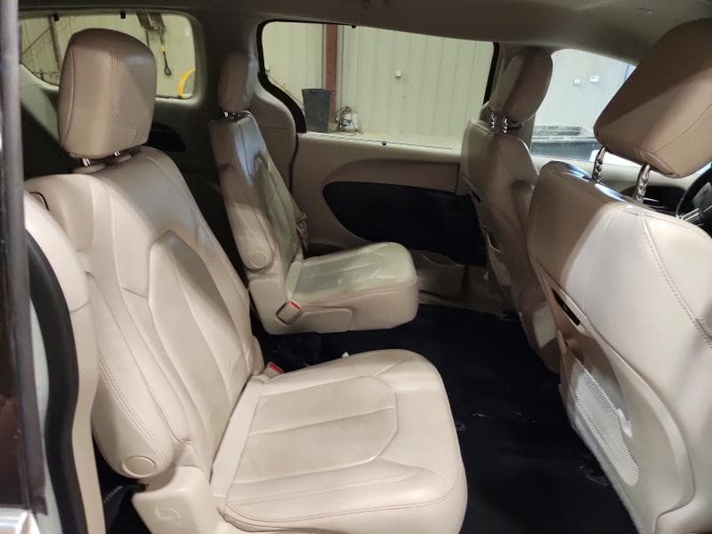 2020 CHRYSLER PACIFICA TOURING L 11