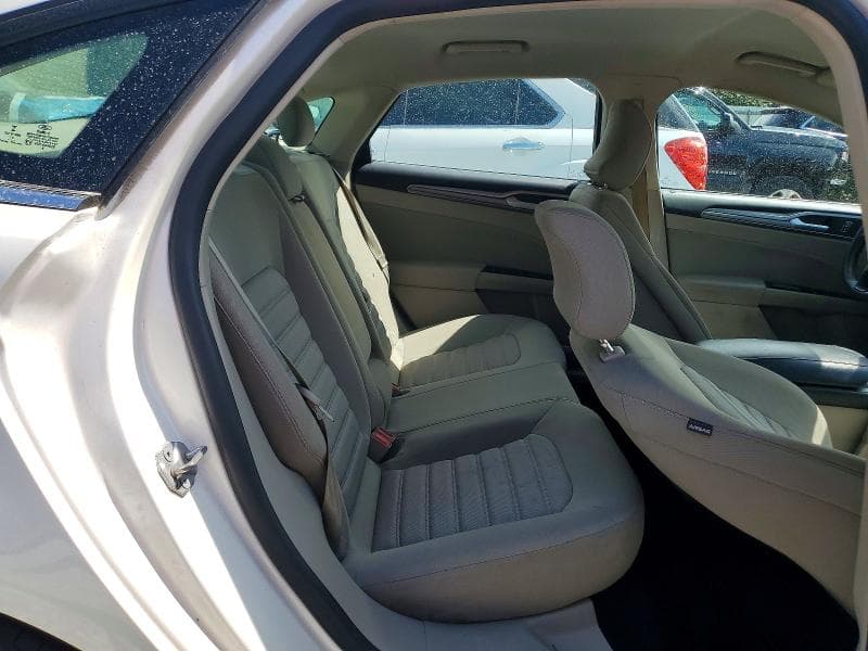 2017 FORD FUSION SE 10