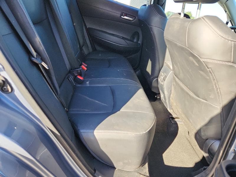 2023 TOYOTA COROLLA CROSS XLE 10