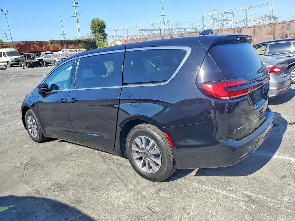 2024 CHRYSLER PACIFICA HYBRID SELECT 2