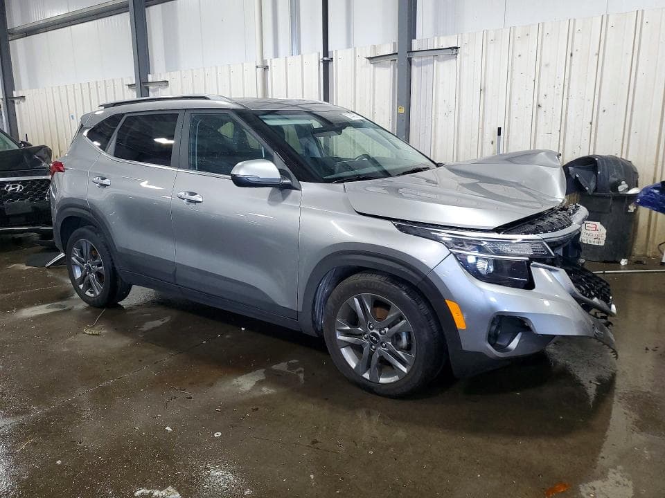2023 KIA SELTOS S 4