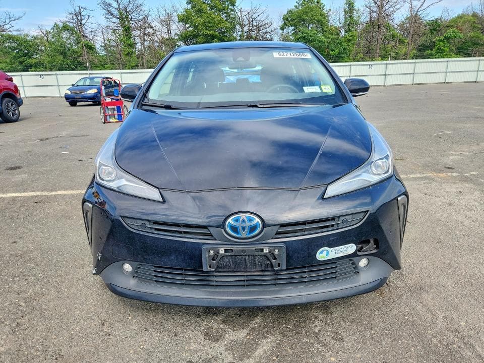 2021 TOYOTA PRIUS LE AWD-E 5