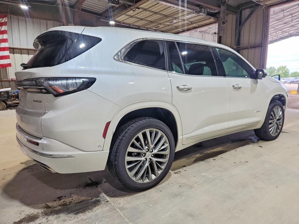 2025 BUICK ENCLAVE AVENIR 3