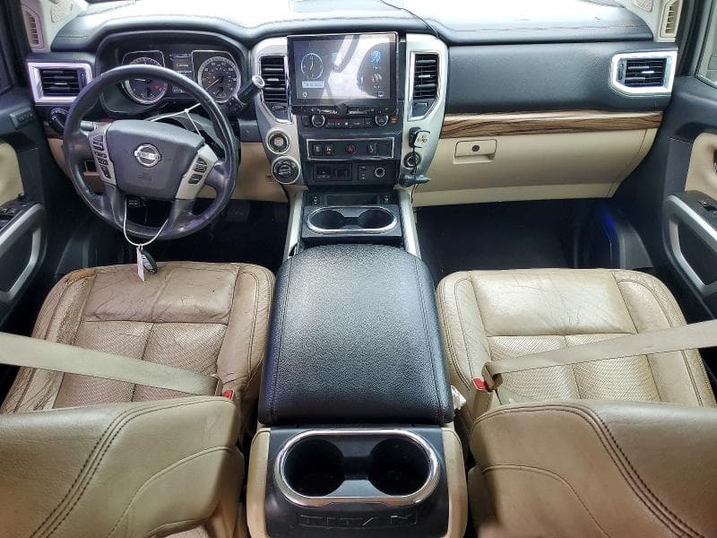 2017 NISSAN TITAN XD SL 8