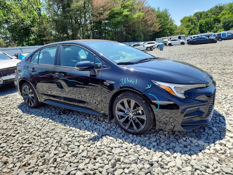 2024 TOYOTA COROLLA SE 4