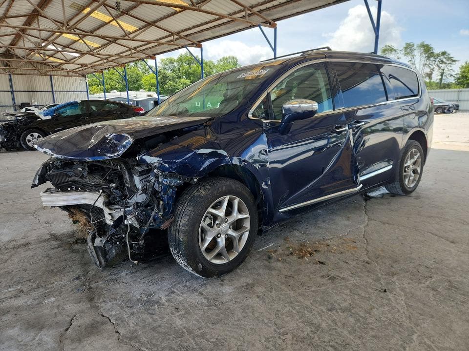 2018 CHRYSLER PACIFICA LIMITED - 1