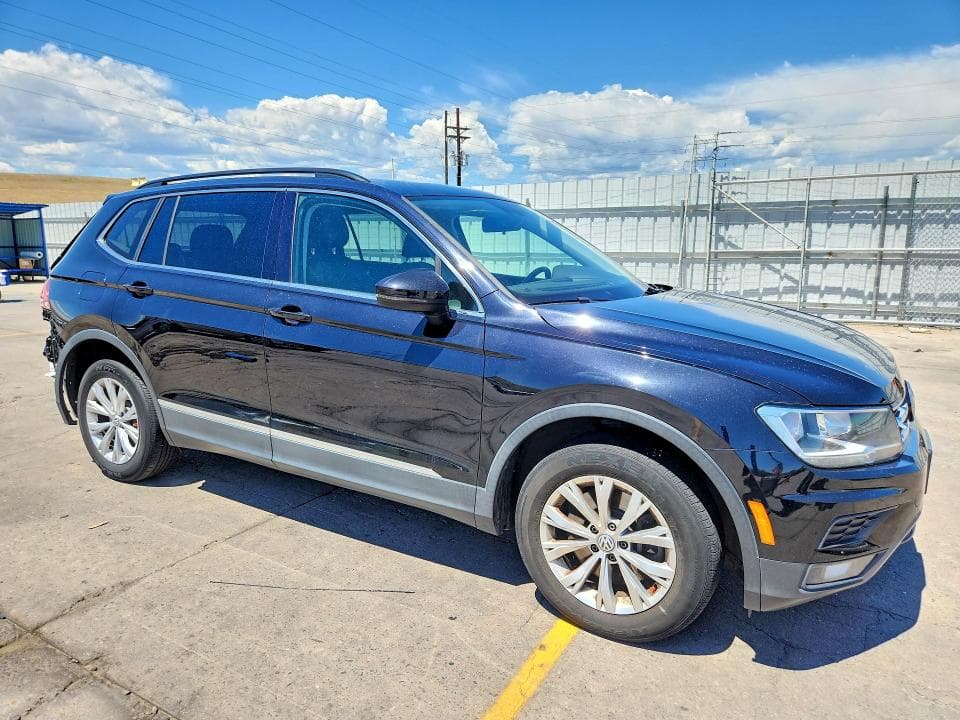 2018 VOLKSWAGEN TIGUAN SE 4