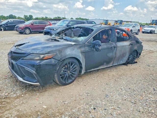 2022 TOYOTA CAMRY XSE - 1