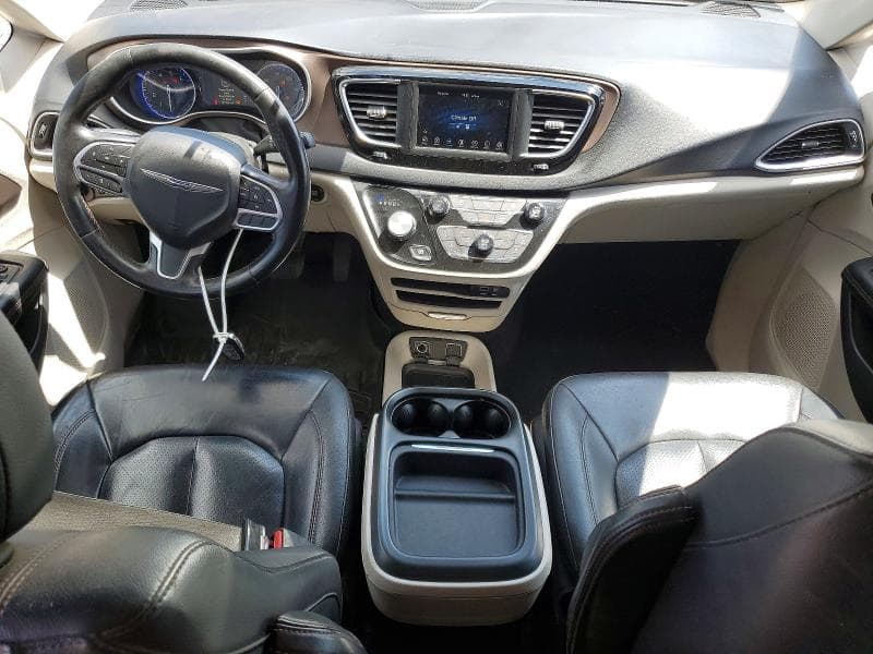 2019 CHRYSLER PACIFICA TOURING L 8
