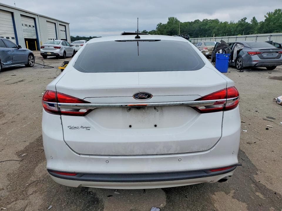 2017 FORD FUSION SE 6