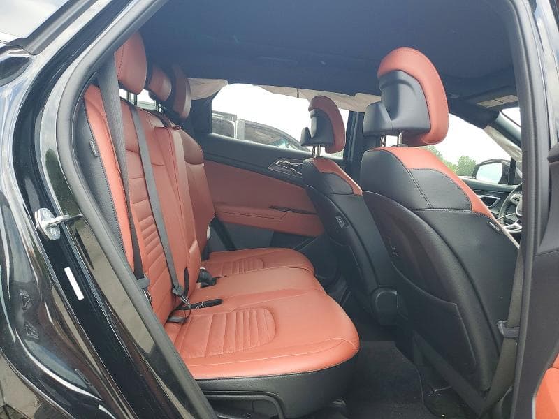 2025 KIA SPORTAGE SX PRESTIGE 11