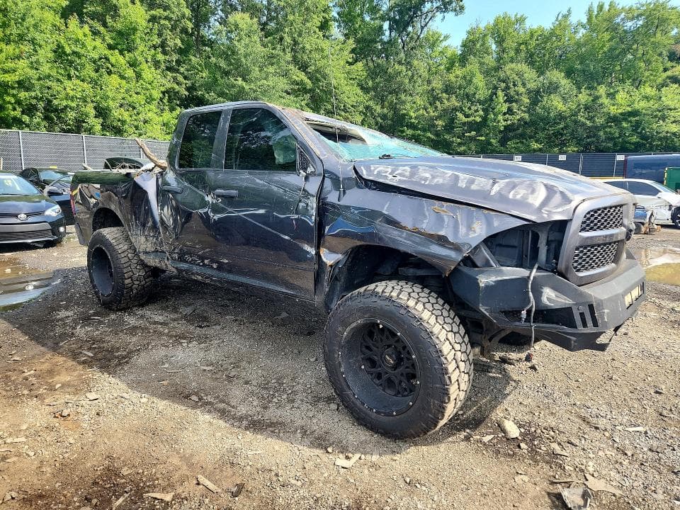 2018 RAM 1500 ST 4
