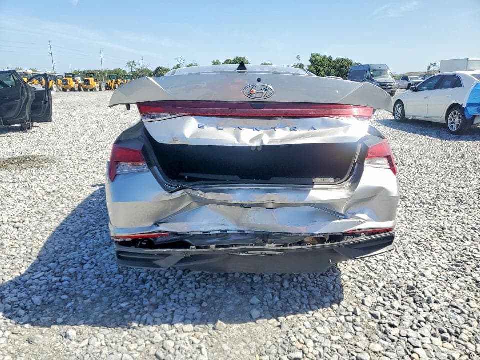 2021 HYUNDAI ELANTRA SE 6