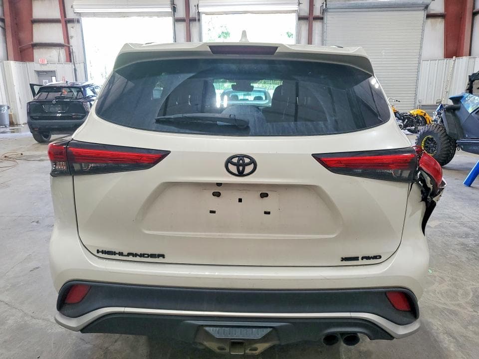 2021 TOYOTA HIGHLANDER XSE 6