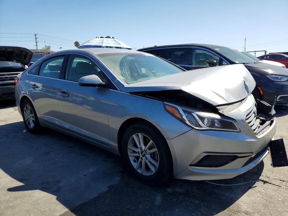2017 HYUNDAI SONATA SE 4