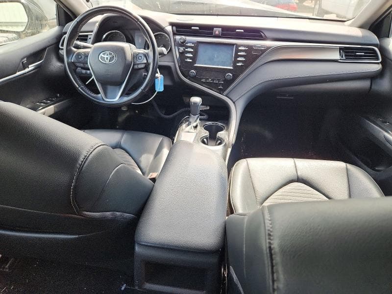 2019 TOYOTA CAMRY SE 8
