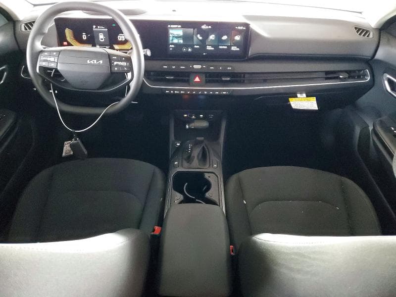2026 KIA K4 LX 8