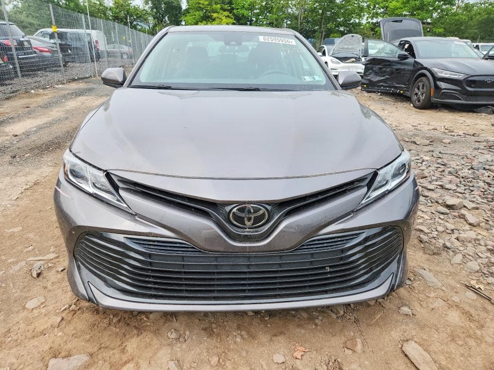 2020 TOYOTA CAMRY LE 5
